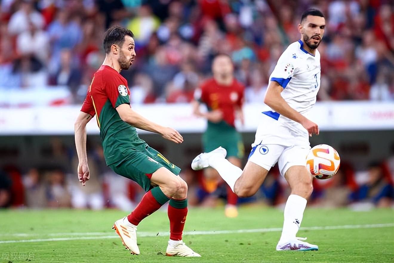 葡萄牙国家队在欧预赛中依然稳坐稳坐领先位置 葡萄牙国家队在欧预赛中依然稳坐稳坐领先位置