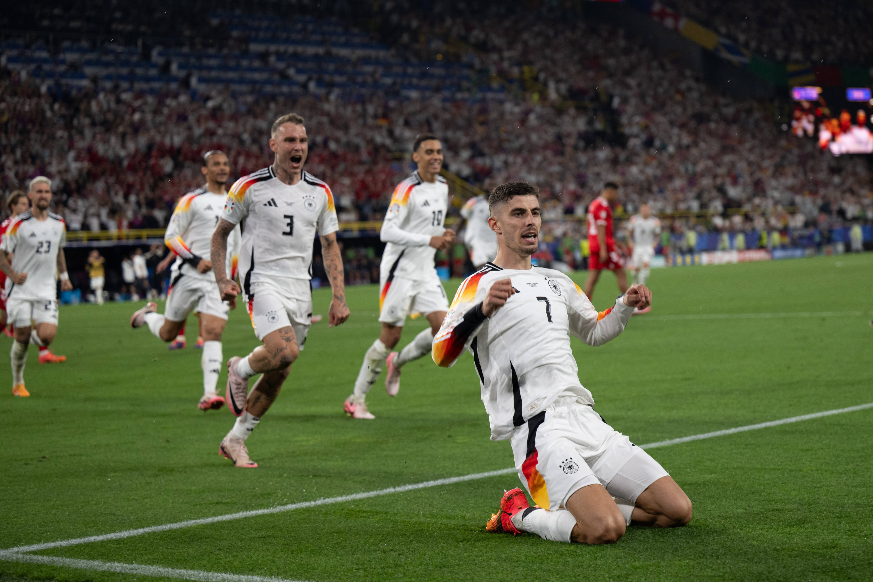 里尔主场告捷,巩固在法国联赛领先位置 里尔主场告捷,巩固在法国联赛领先位置