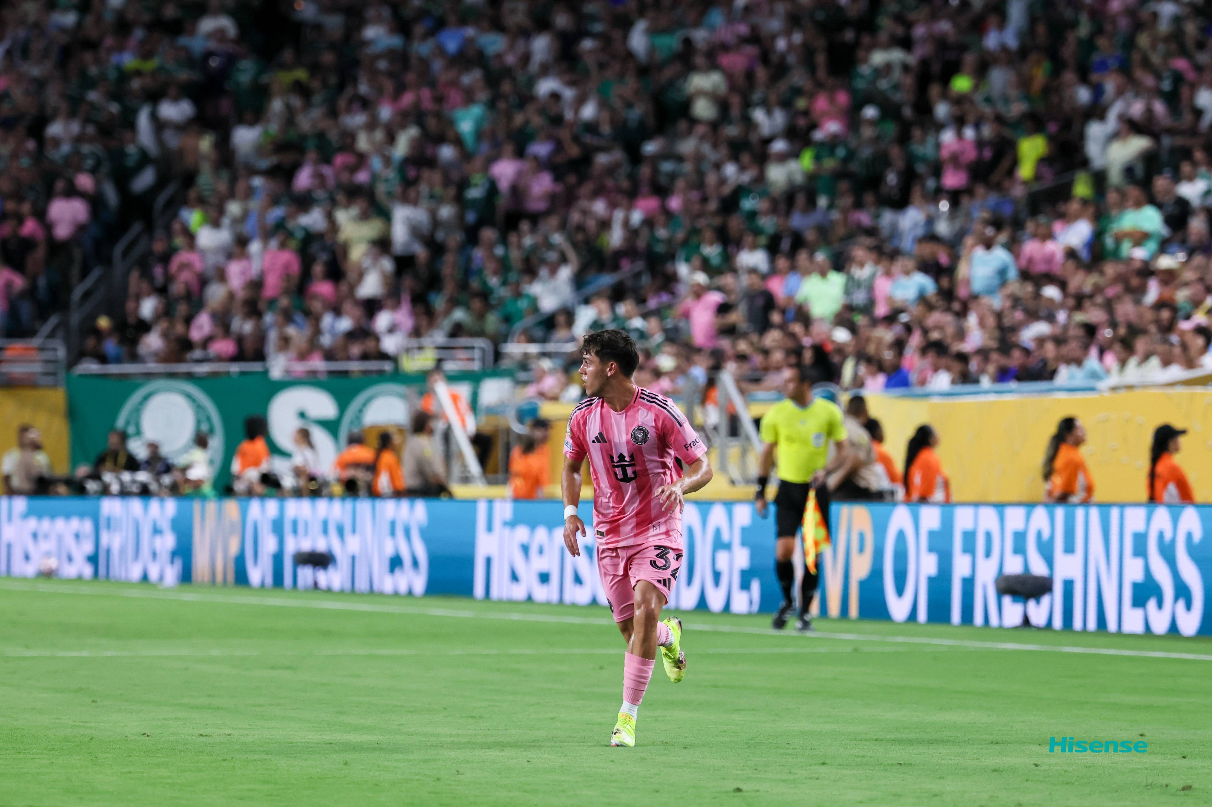 半岛体育电竞-斯洛文尼亚队在国际比赛中取得关键胜利