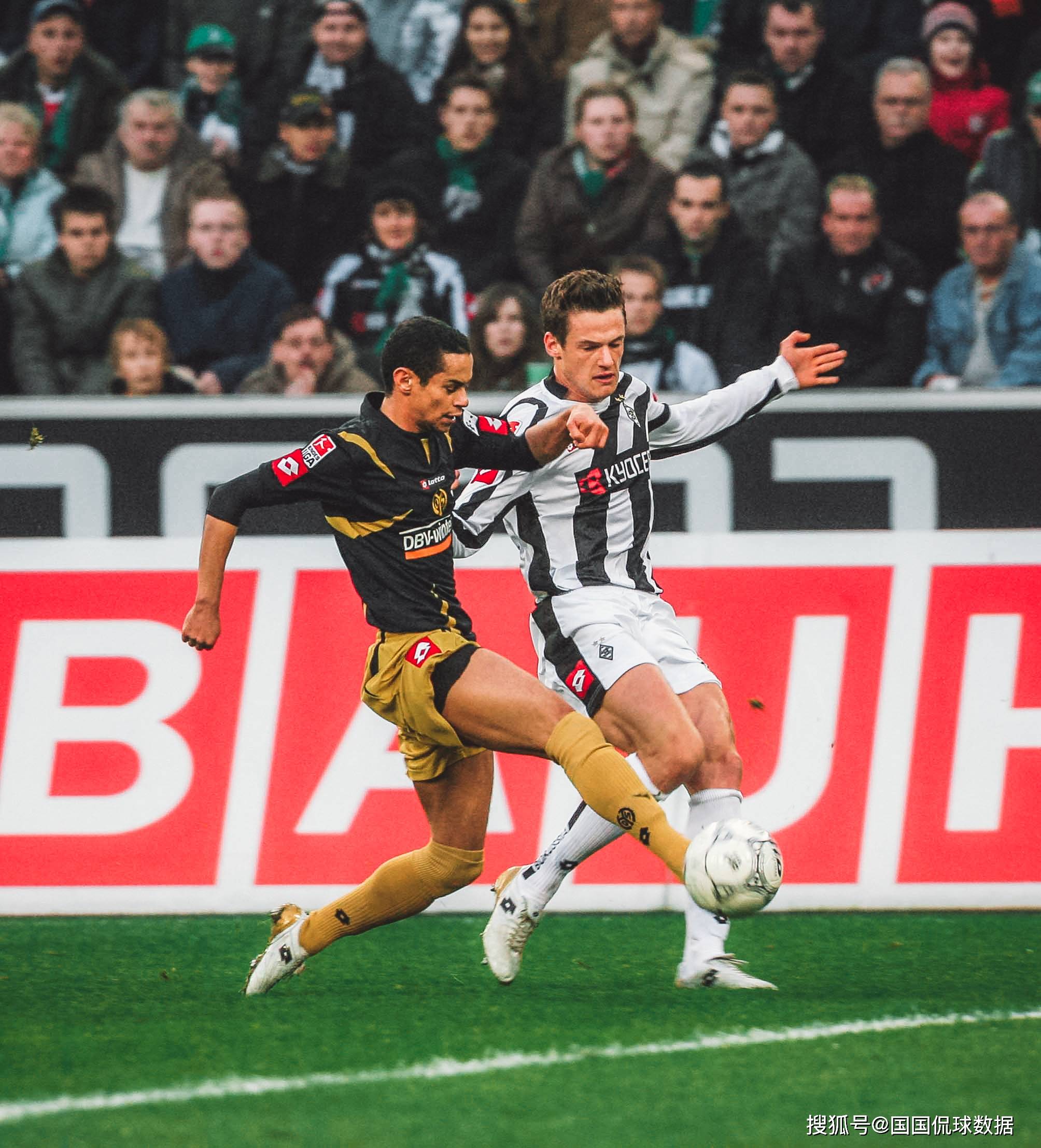 半岛体育在线登录-包含美因茨主场连胜慕尼黑1860,球迷欢呼胜利的词条