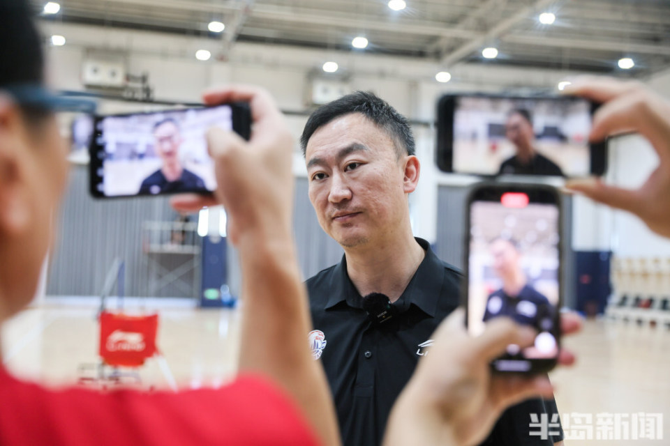 半岛体育视频-CBA球员的训练秘籍曝光,备战新赛季的简单介绍