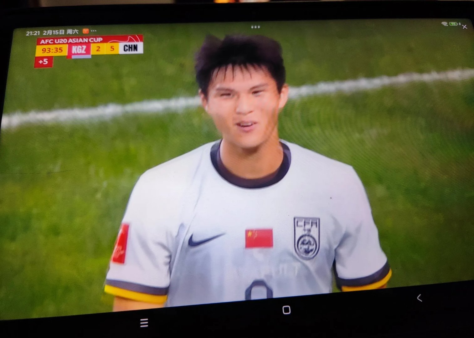 对手犯错频频!球队抓住机会实现逆转! 对手犯错频频!球队抓住机会实现逆转!