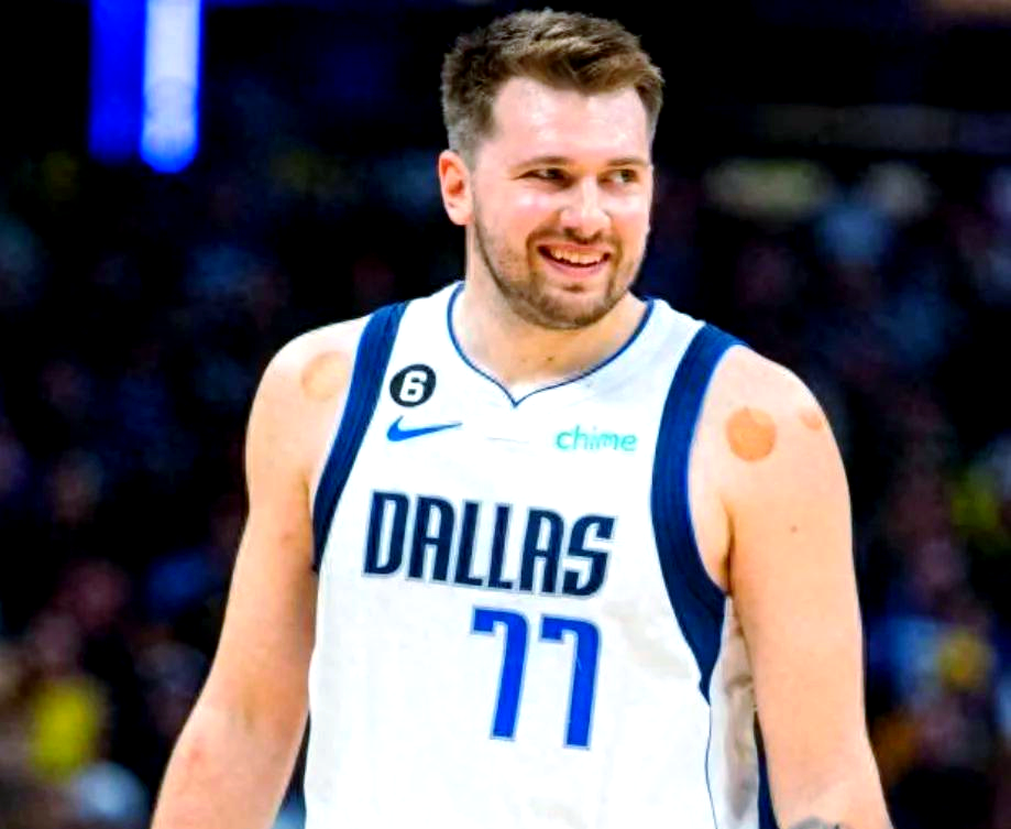 独行侠后卫东契奇成为比赛中的关注焦点 独行侠后卫东契奇成为比赛中的关注焦点