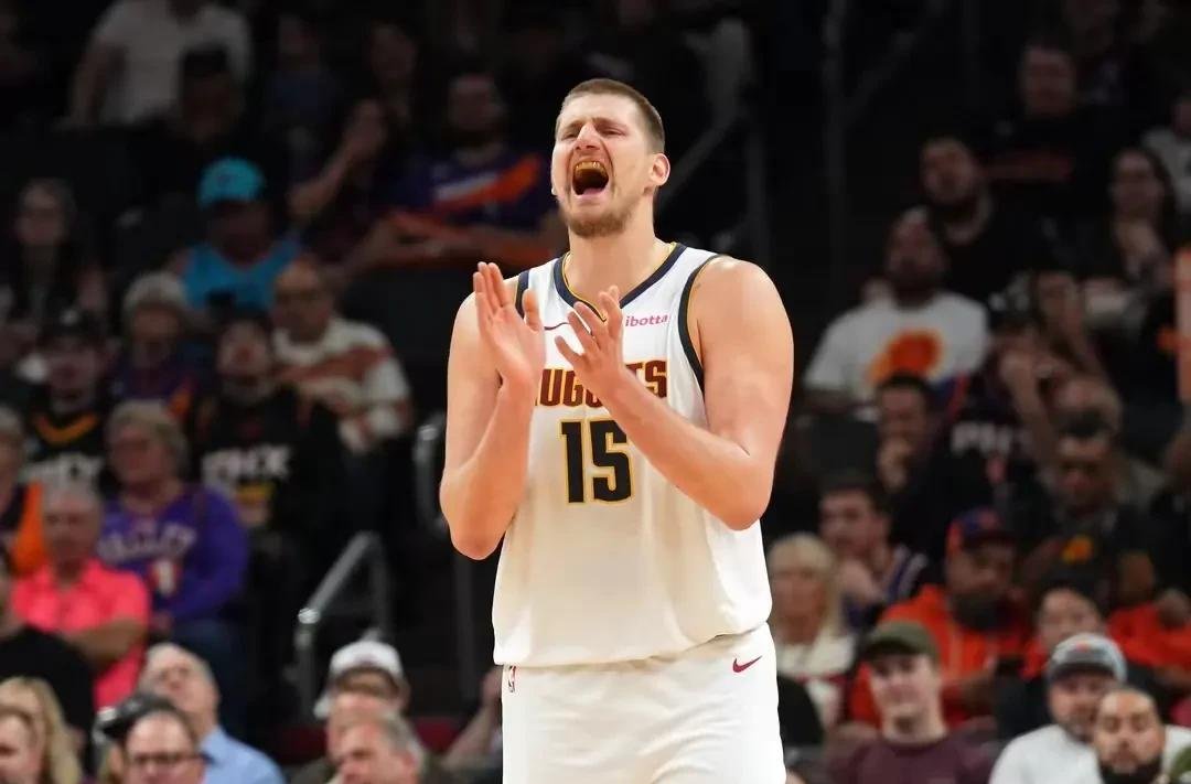 半岛体育app-关于掘金后卫神勇表现,率队击败对手的信息