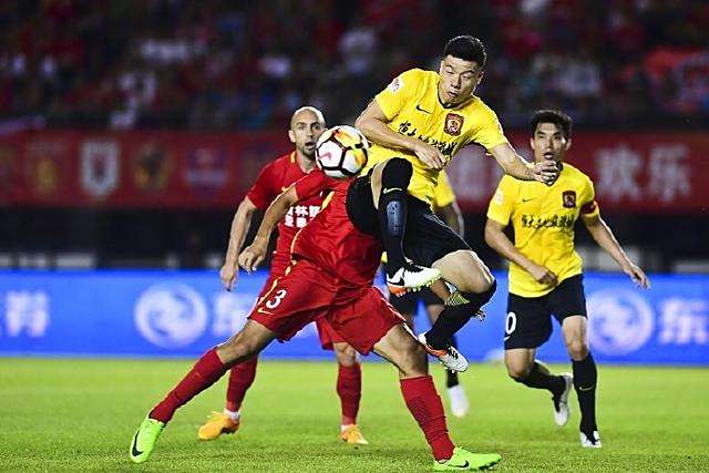 半岛体育直播-包含恒大连败积分榜下滑,卫冕难度加大的词条