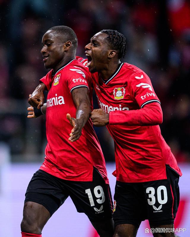 半岛体育官网入口-斯图加特后防线失误频频,影响比赛结果