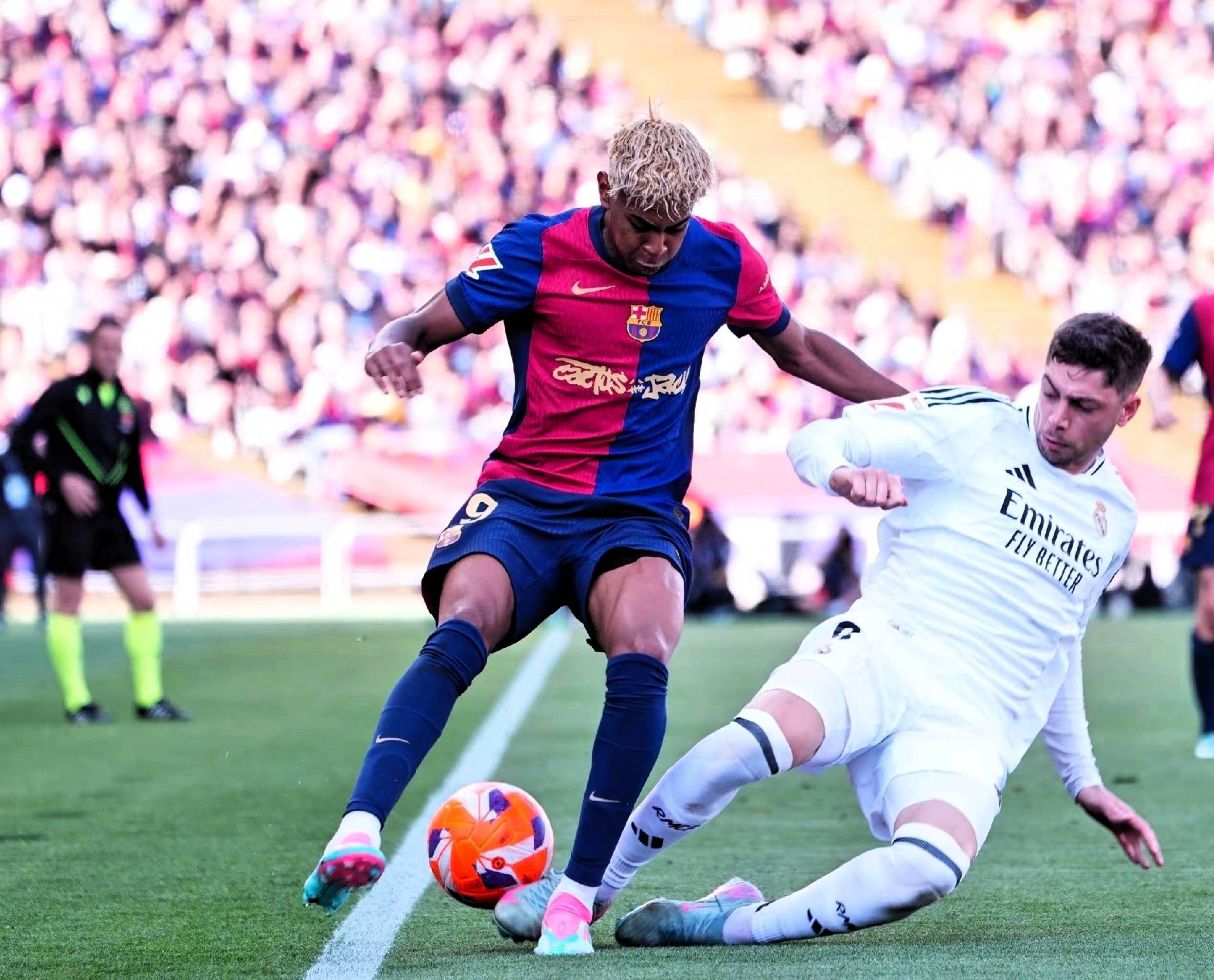 半岛体育平台-皇马巴萨大战,欧冠双雄对阵燃情激斗的简单介绍