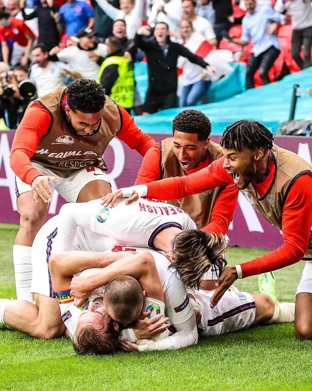 宿敌对决:俄罗斯队对阵美国队 宿敌对决:俄罗斯队对阵美国队