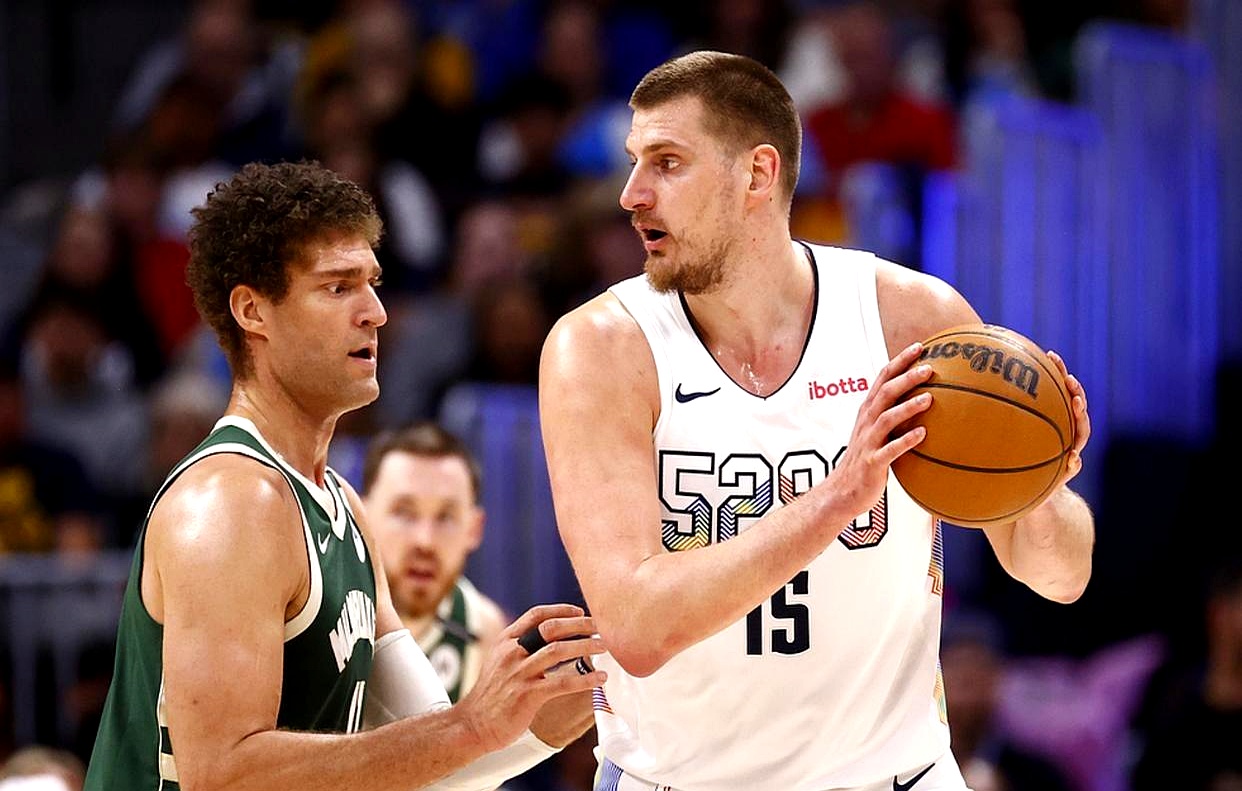 雄鹿球员表现亮眼，助球队夺取胜利的简单介绍