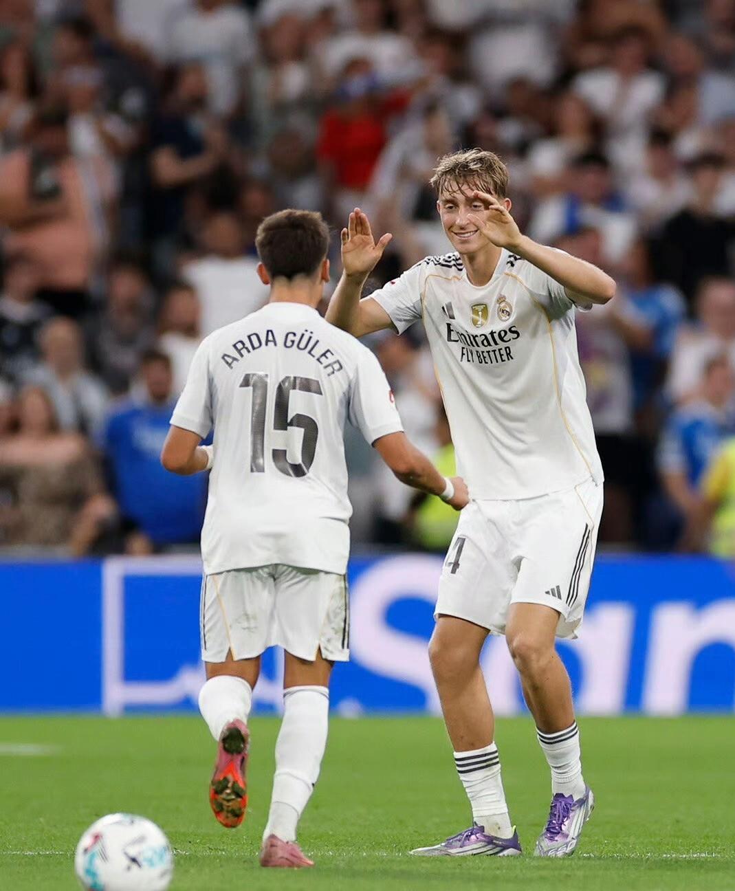 关于皇马大胜，稳固领先晋级的信息